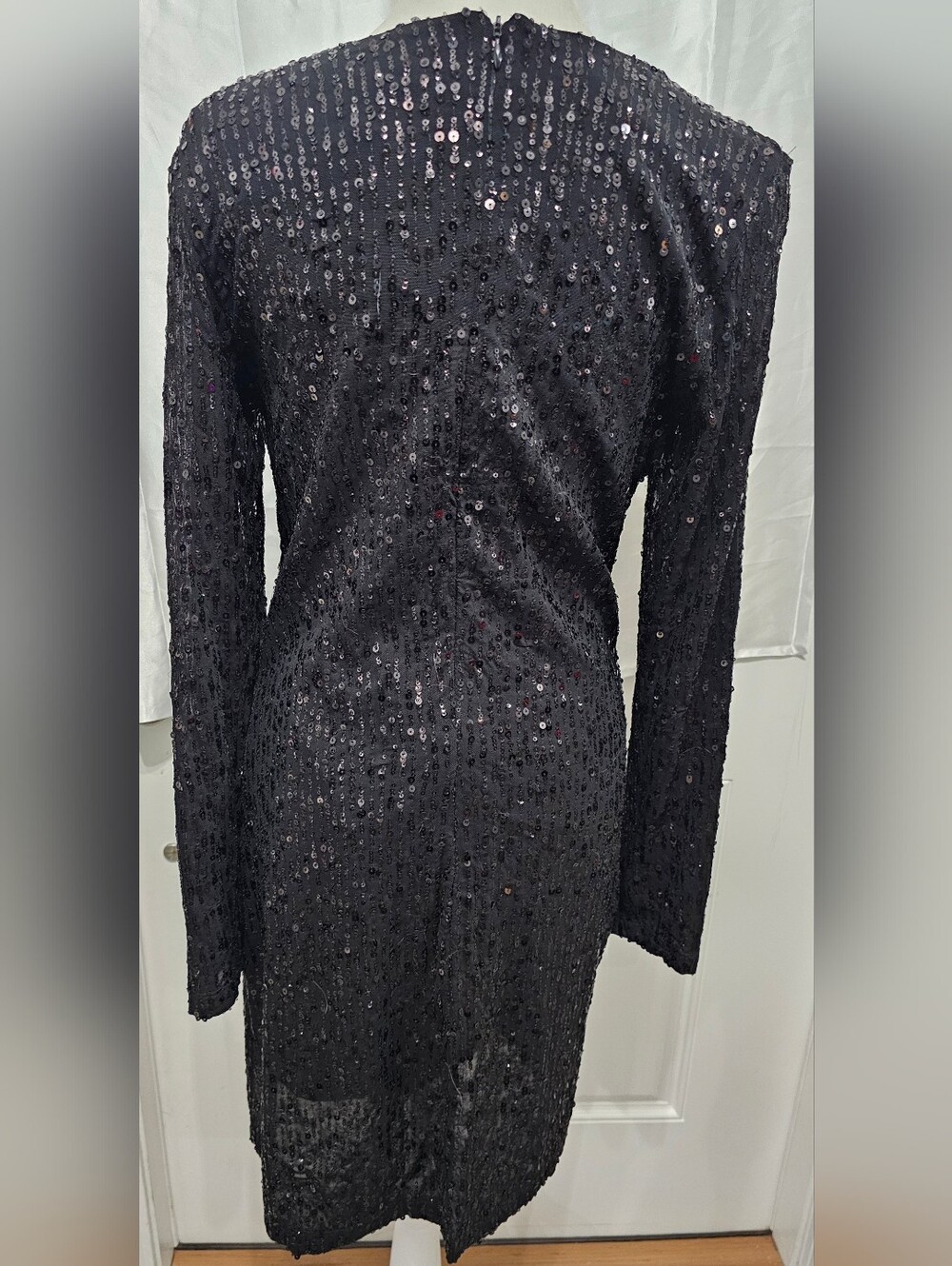 NWT Karen Kane Red Ahead Black Sequin Sheath Dress Small - Picture 2 of 4